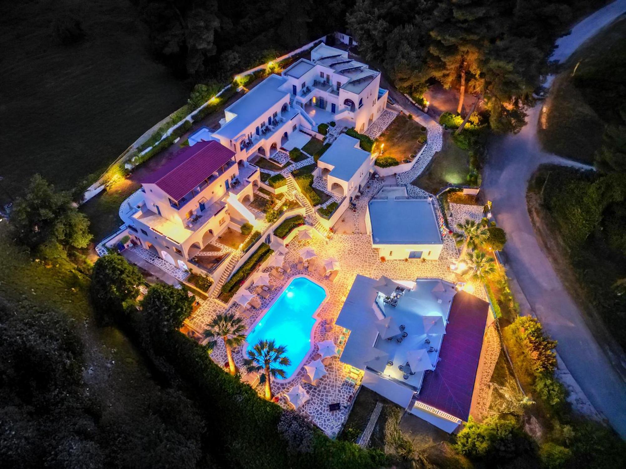 Theo Bungalows Boutique Hotel Kryopigi Exteriör bild