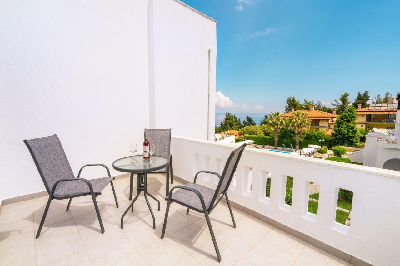 Theo Bungalows Boutique Hotel Kryopigi Exteriör bild